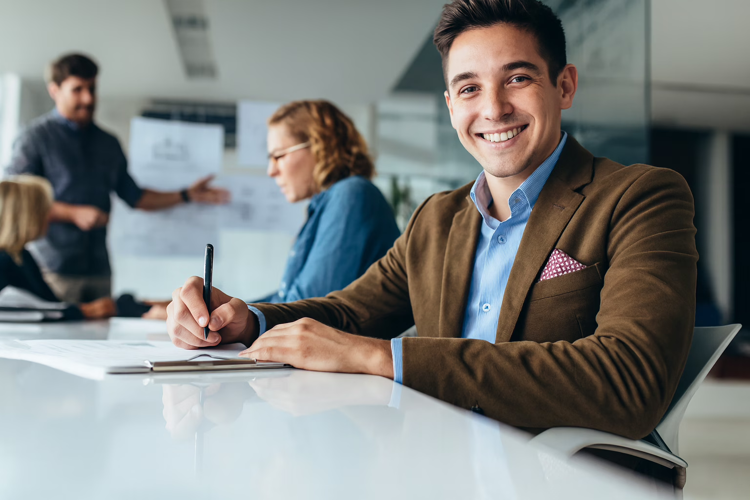 ChatGPT Image 10 déc. 2025, 14_46_57 Vendez votre agence immobilière en toute confiance